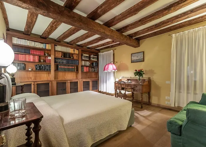 La Tana Cozy In Campo San Maurizio Appartement Venise